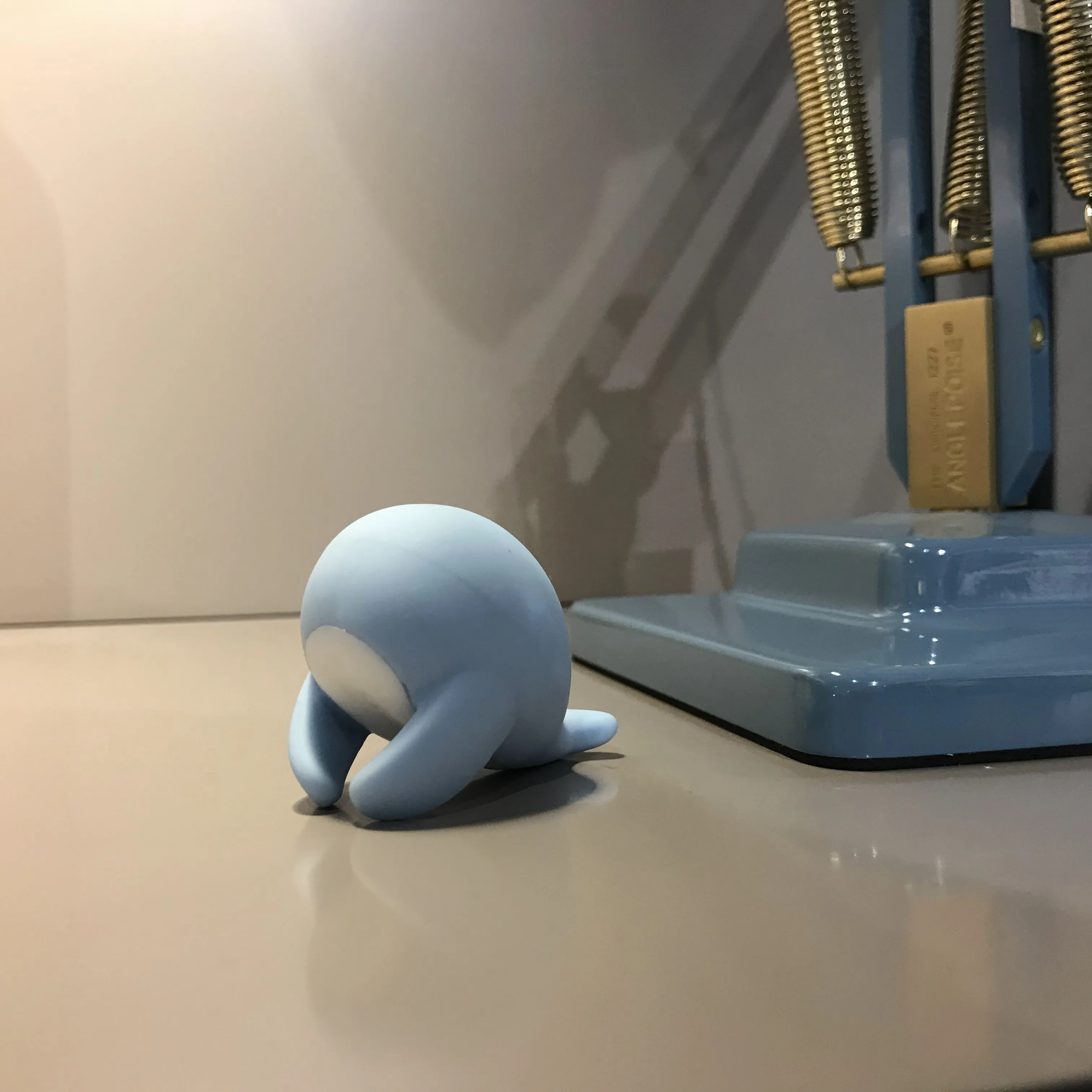 Whale Fingertip Vibe