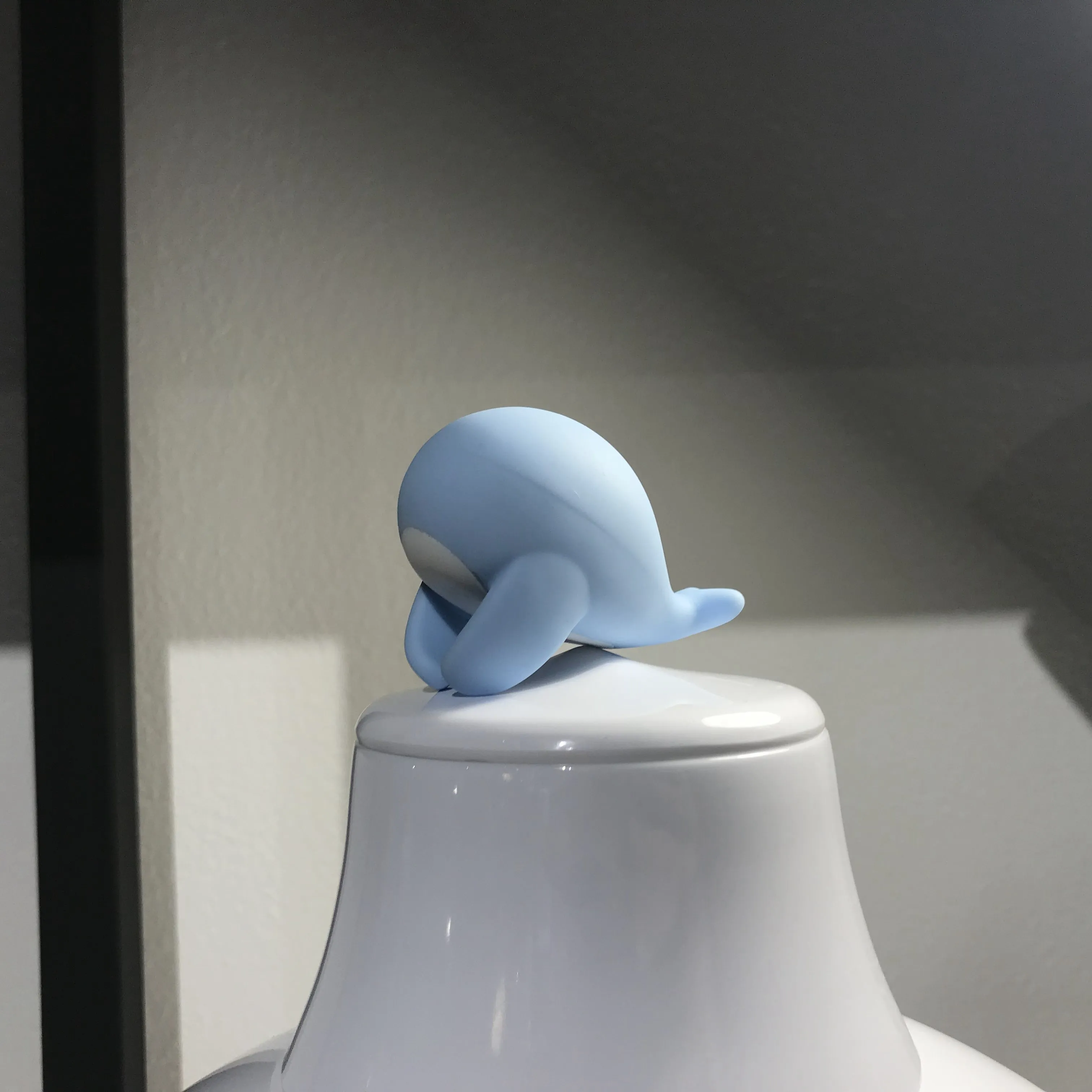 Whale Fingertip Vibe